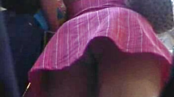 ایک خوبصورت brunette اور دو fuckers کے ساتھ فحش ویڈیو