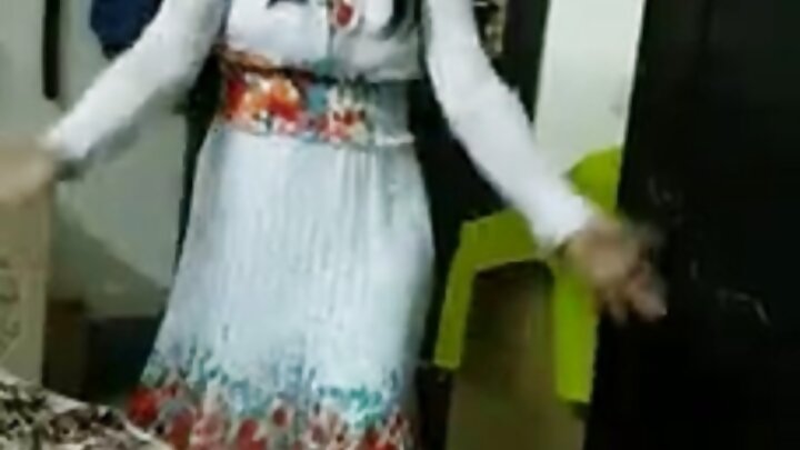 مقعد فحش جہاں ایک روسی لڑکی اس کے سوتیلے باپ کے ذریعہ چودتی ہے۔