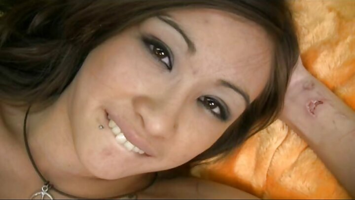 پیاری روسی اسٹریمر ہنی ساشا کے ساتھ ڈوگی اسٹائل فحش