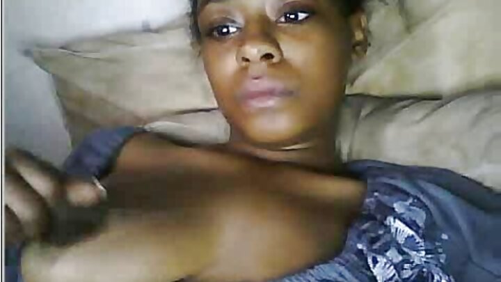 لوگ ایک busty سلٹ کی بلی، اتارنا fucking موڑ لے