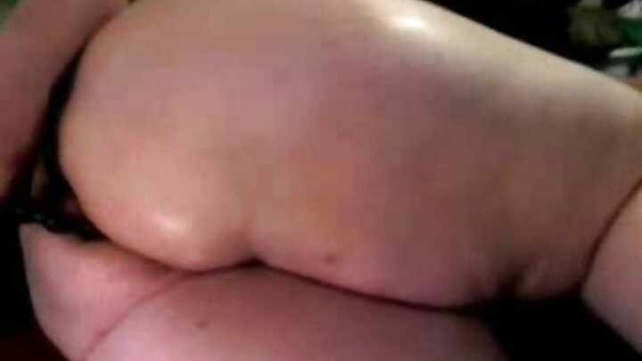 خوبصورت Scarlett Alexis ایک گرم آدمی کو fucks