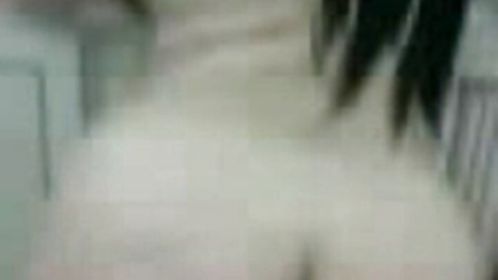 روسی فحش جہاں ایک لڑکا اپنی سوتیلی بہن کو چودتا ہے۔