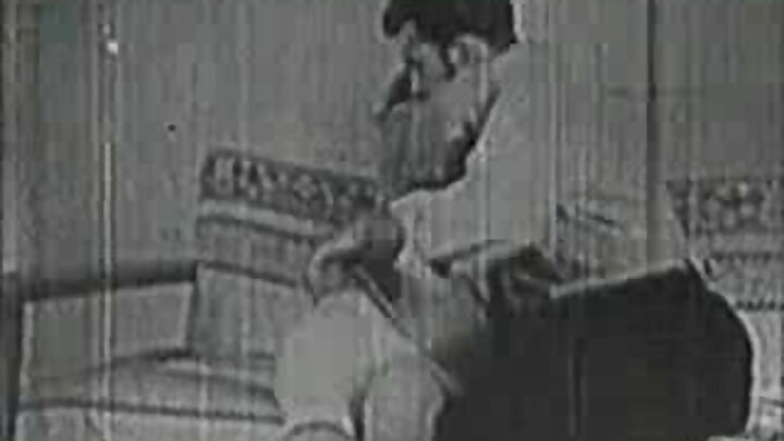 سیاہ کیلی Caliente ایک شادی شدہ آدمی fucks